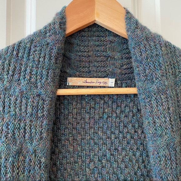 Multi-colored Short Sleeve Sweater - Picture 2 of 4